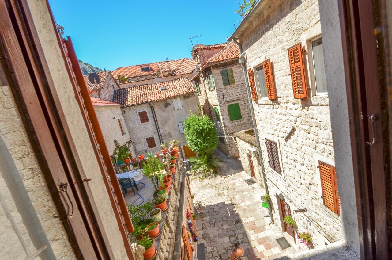 Apartment Ana Paola Kotor Buitenkant foto