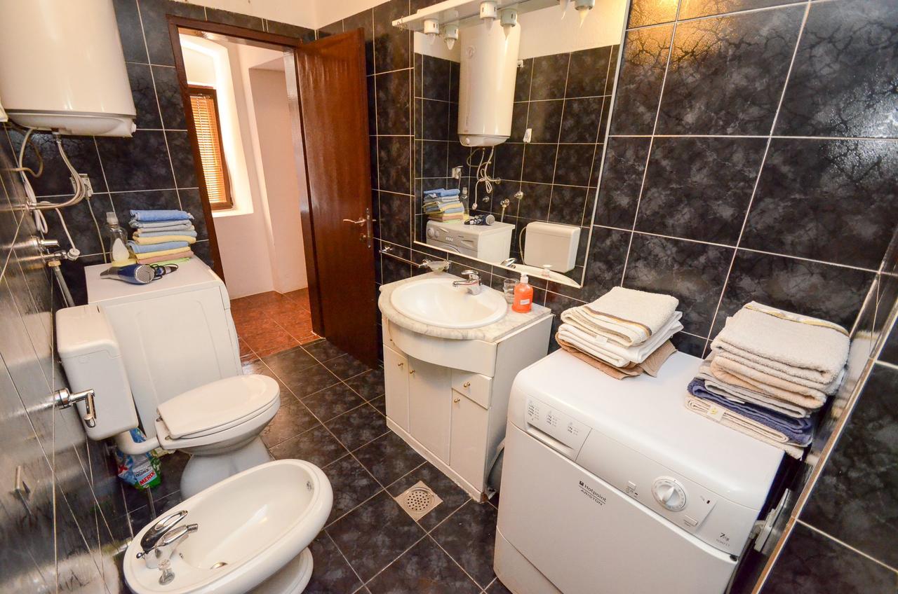 Apartment Ana Paola Kotor Buitenkant foto
